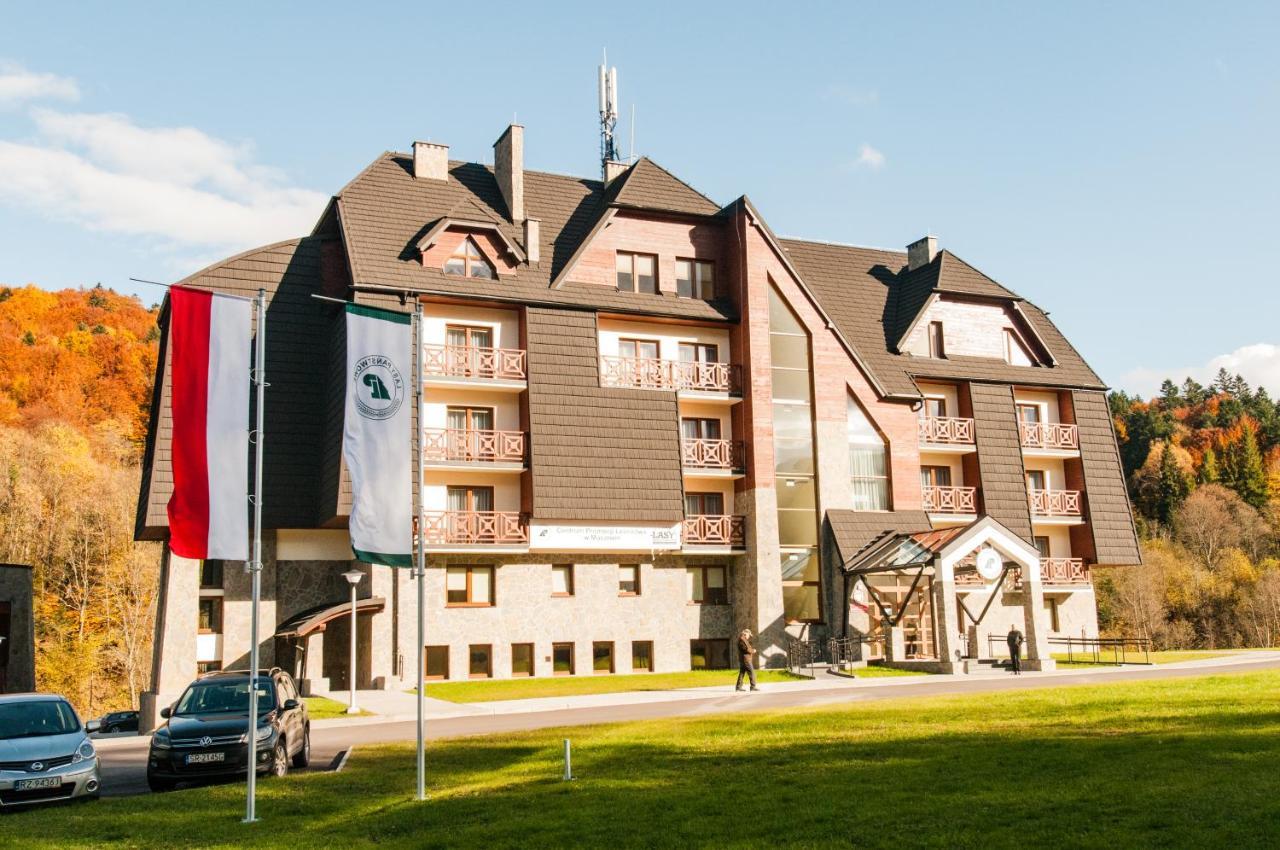 Centrum Promocji Lesnictwa W Mucznem Lutowiska Buitenkant foto