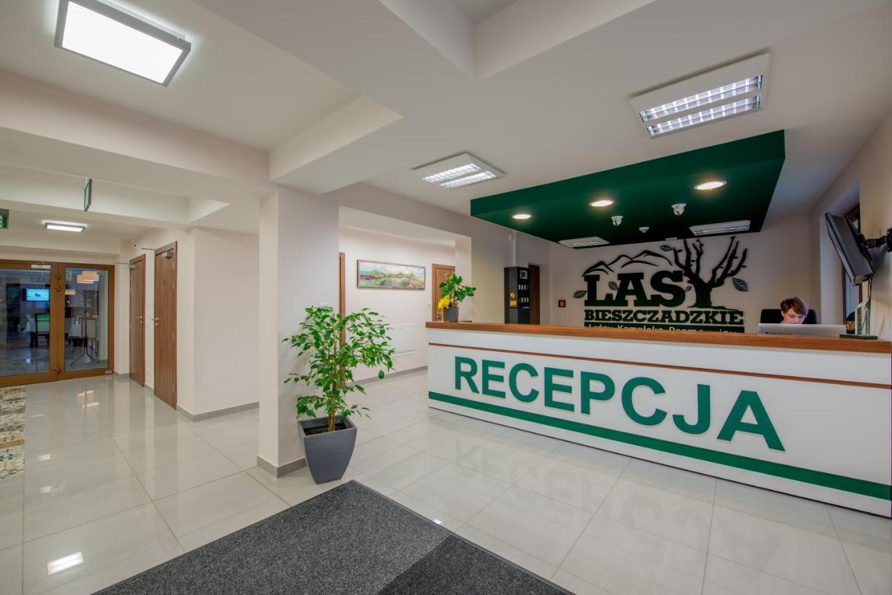 Centrum Promocji Lesnictwa W Mucznem Lutowiska Buitenkant foto