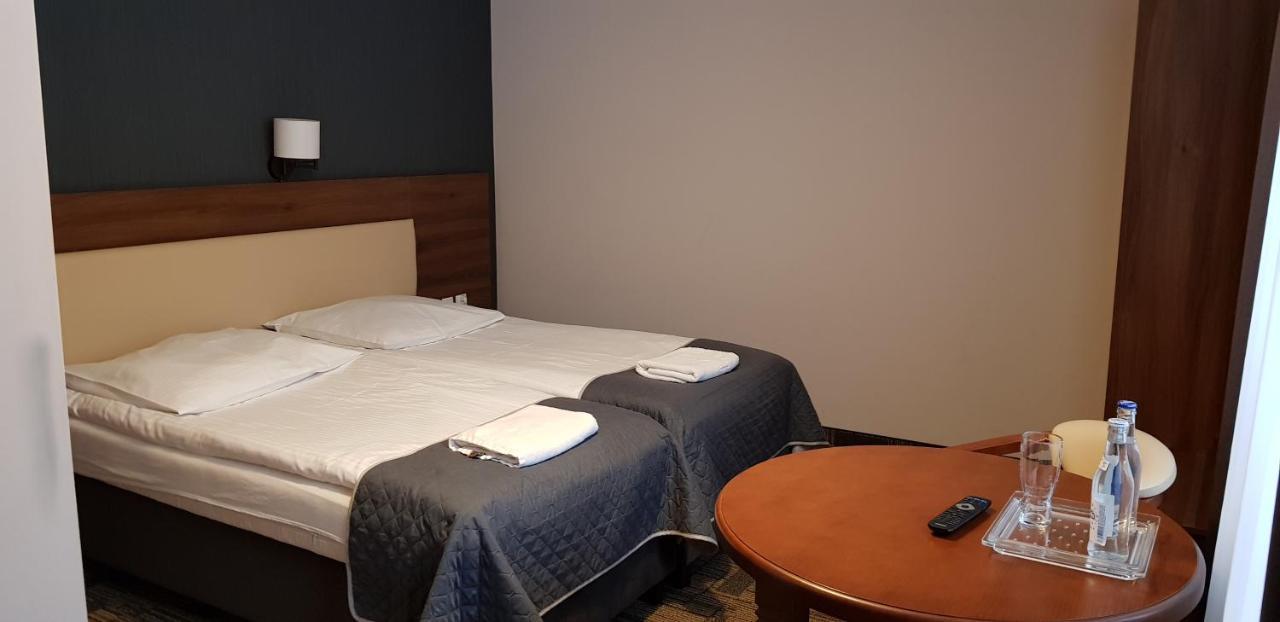 Centrum Promocji Lesnictwa W Mucznem Lutowiska Buitenkant foto